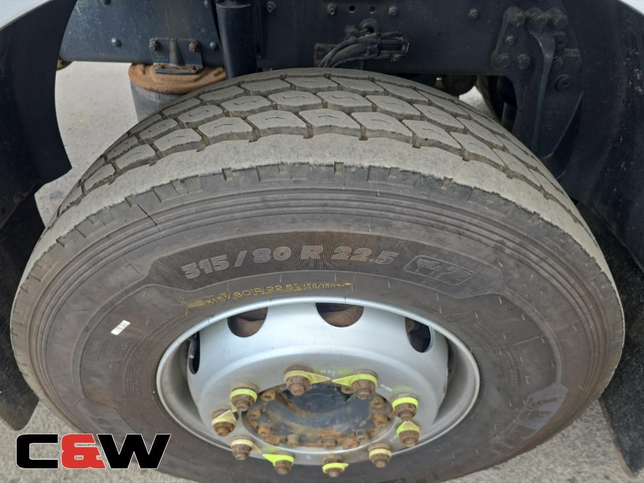 Vehicle image 35